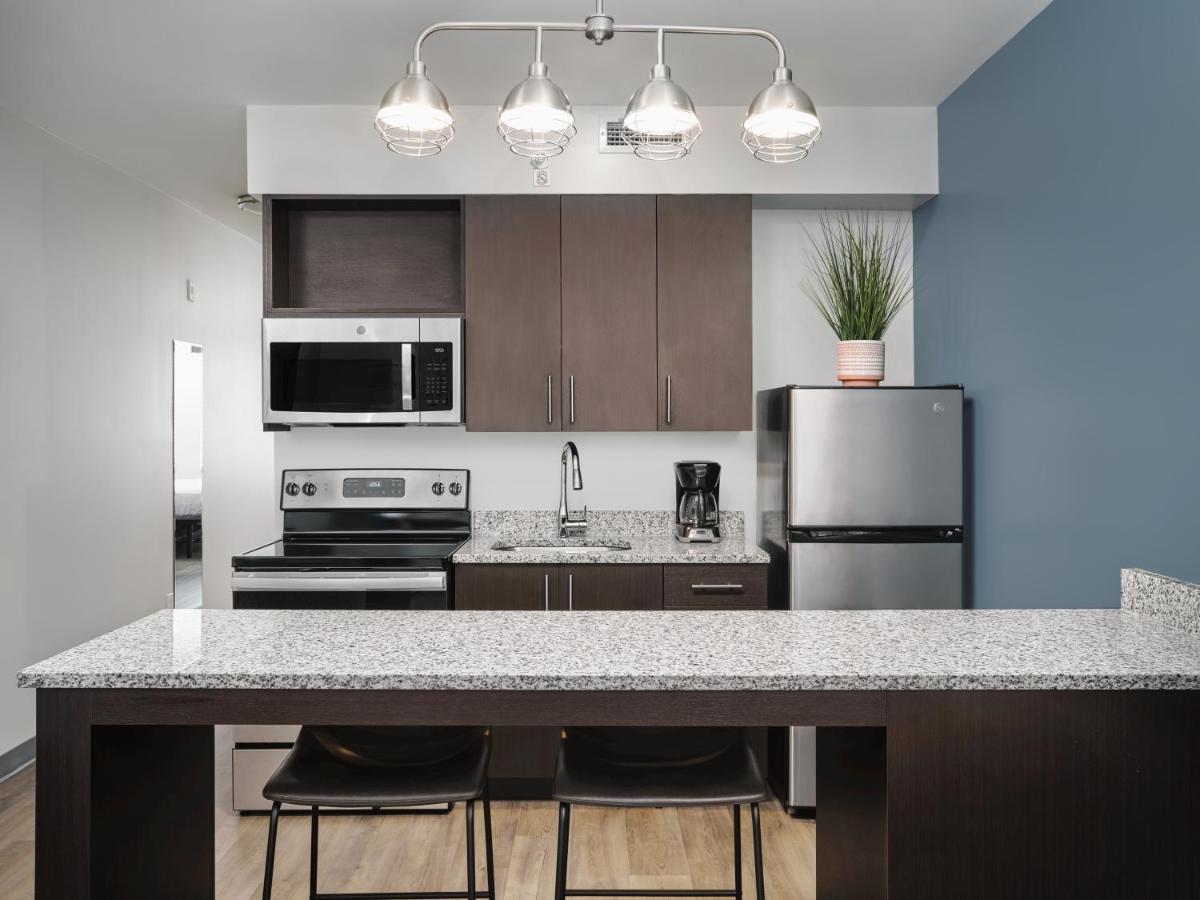 Stayapt Suites San Antonio-Randolph Live Oak Exteriör bild